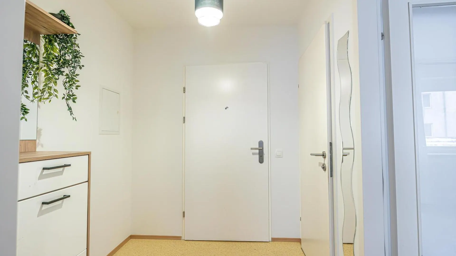 Apartament Superb Fully Equipped Apartment, 9 Min To City Center Via Metro Wiedeń Austria