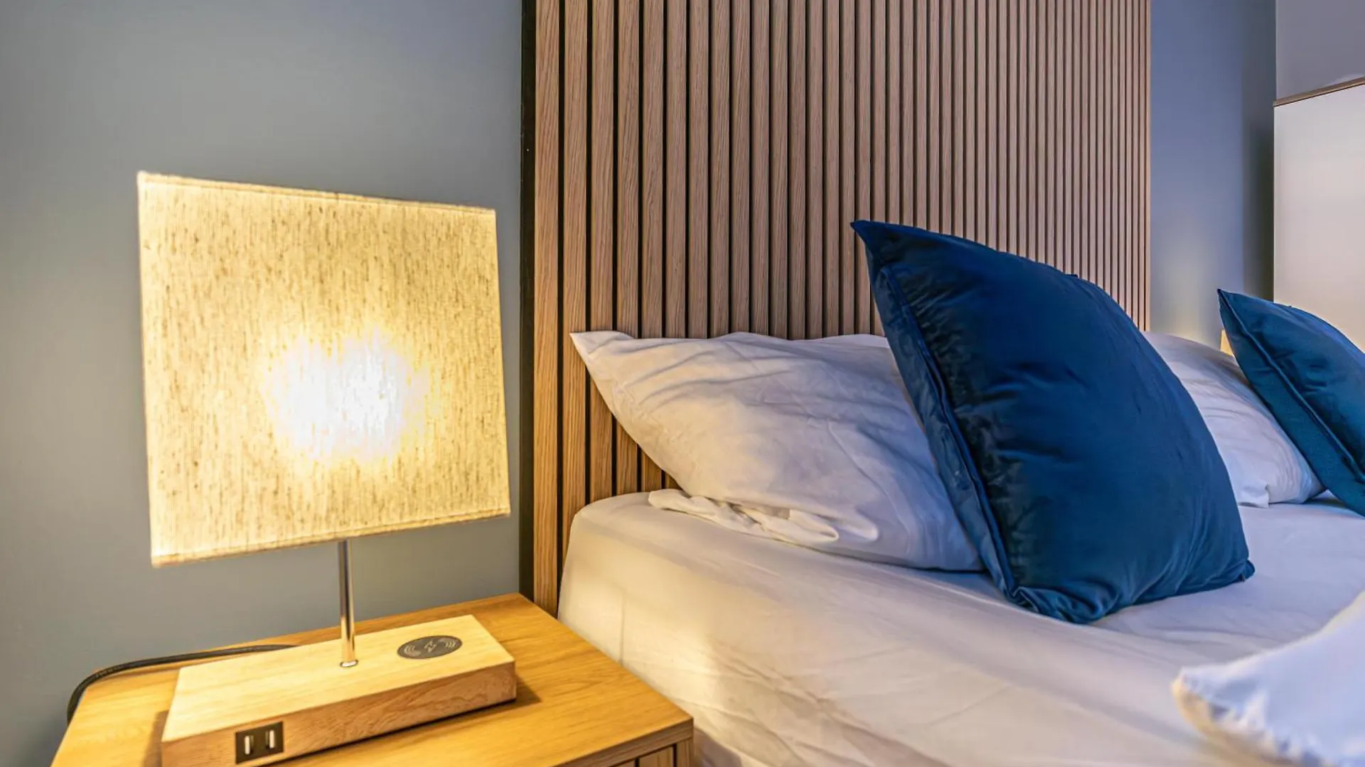 Superb Fully Equipped Apartment, 9 Min To City Center Via Metro Wiedeń 0*,